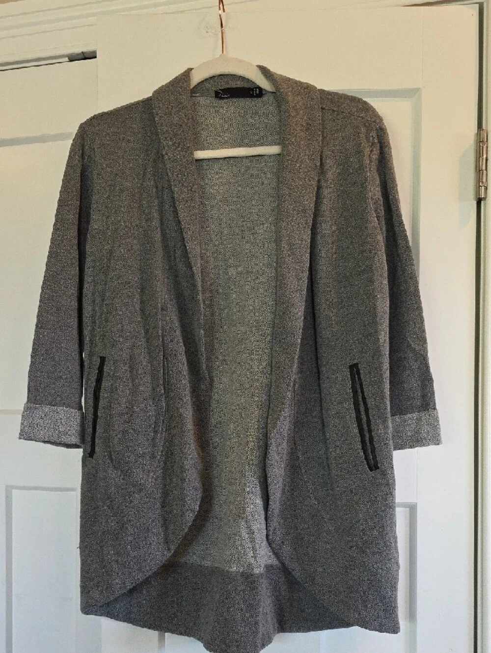 fun 2 fun Striped Black & White and Mauve Tops - Women's Lot - Picture 6 of 9